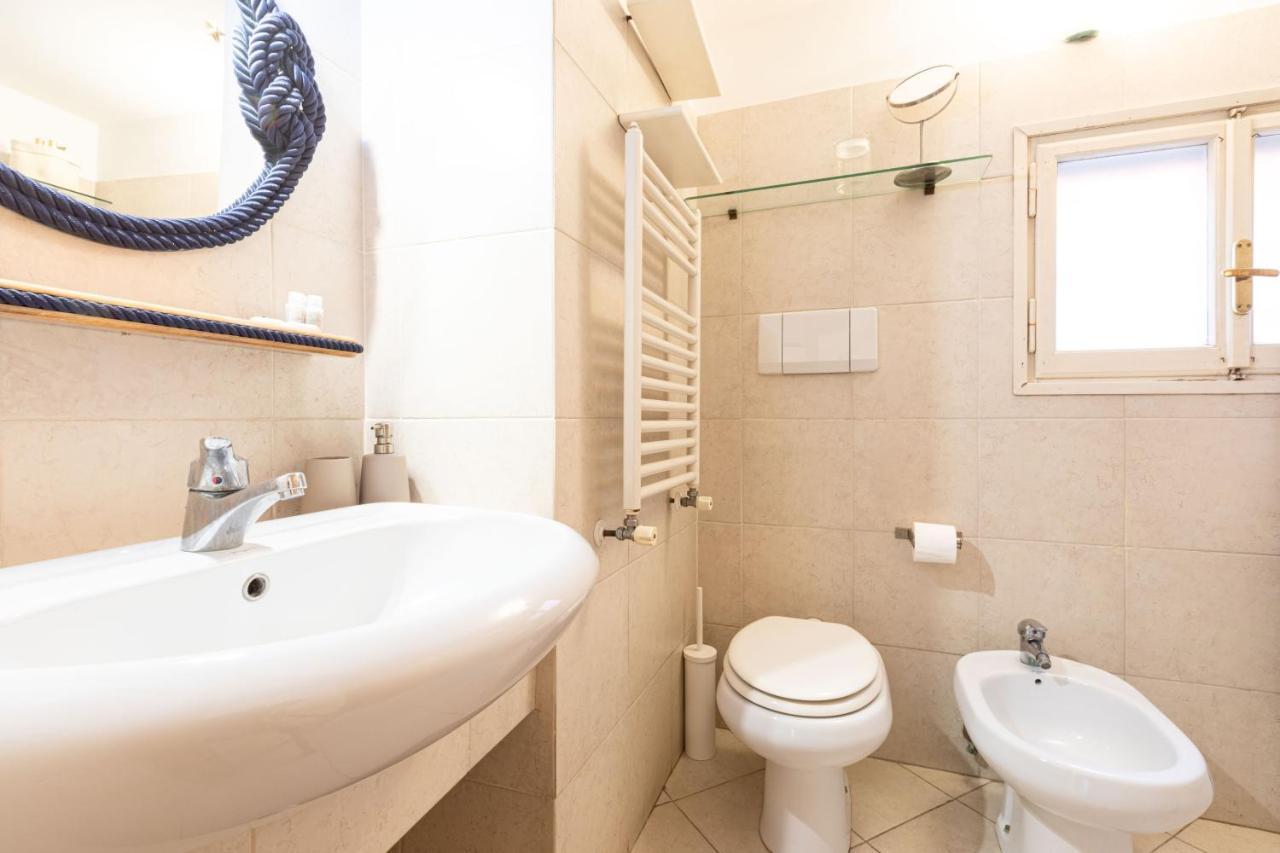Toniolo Two Bedroom Two Bath Рим Экстерьер фото